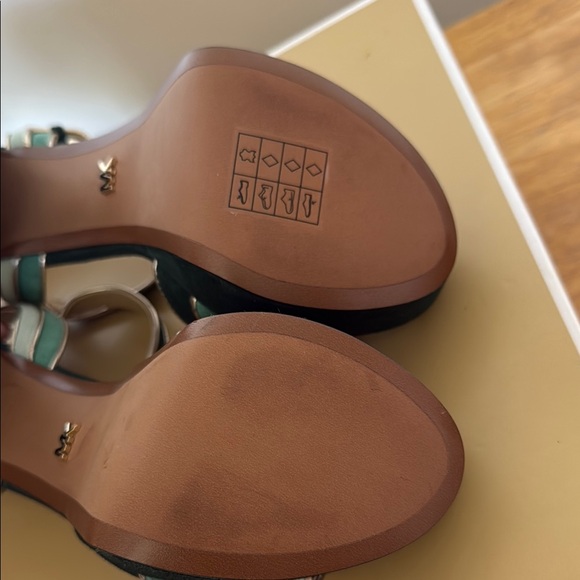 Michael Kors Women's Green Platform Sandals - Picture 5 of 6